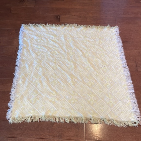 Vintage yellow blanket - Picture 4 of 4